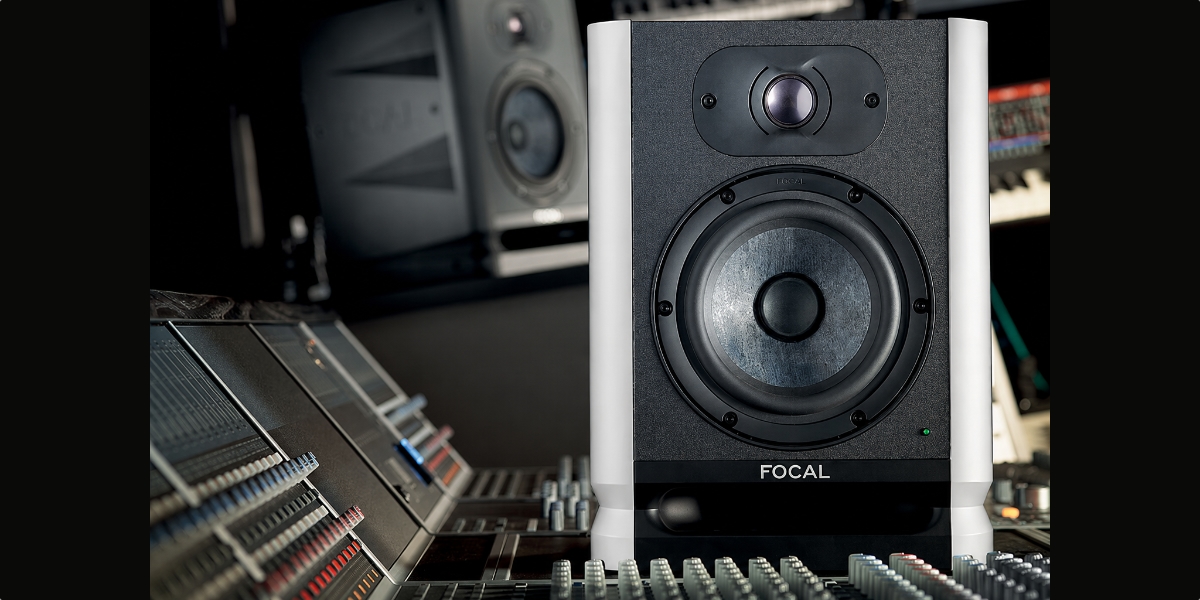 Focal_Alpha_50_EVO_Blanche_en_studio Focal_Alpha_50_EVO_Blanche_en_studio