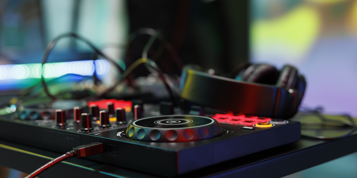 controleur dj pour debuter controleur dj pour debuter