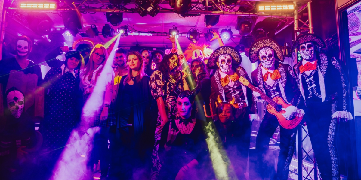 Halloween_installation