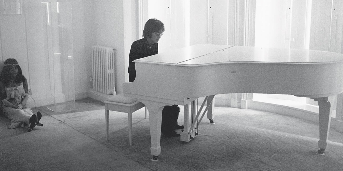 Piano Steinway Z de John Lennon