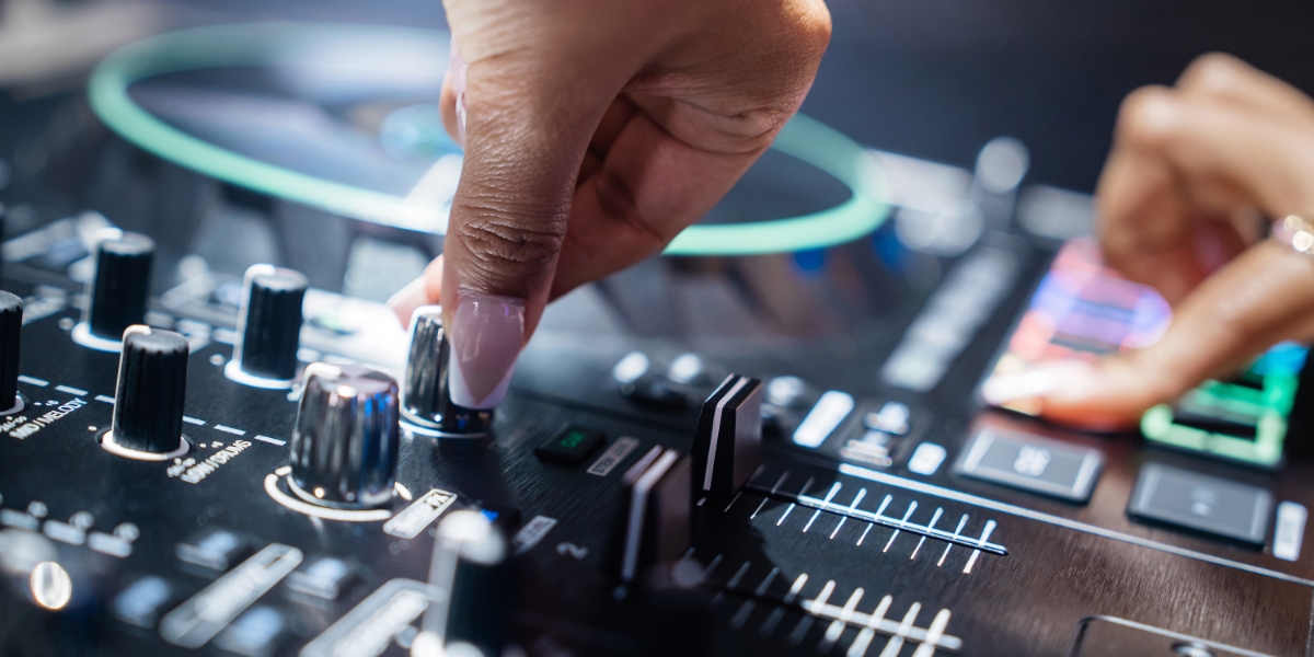 Denon_DJ_Prime_4_G2_5 Denon_DJ_Prime_4_G2_5