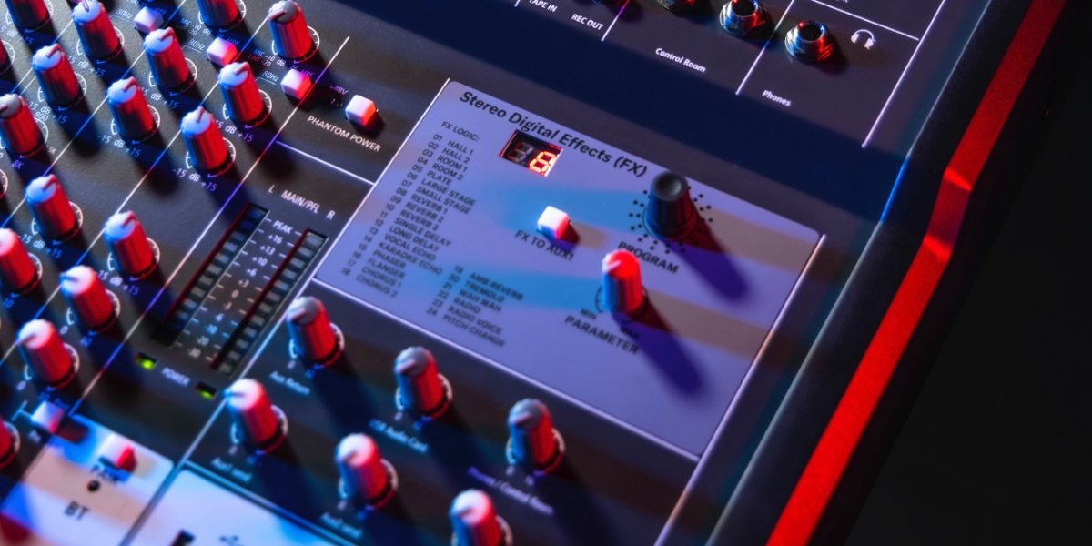 Console de mixage connectique Console de mixage connectique