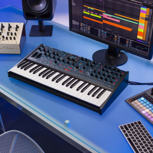 Oberheim TEO 5