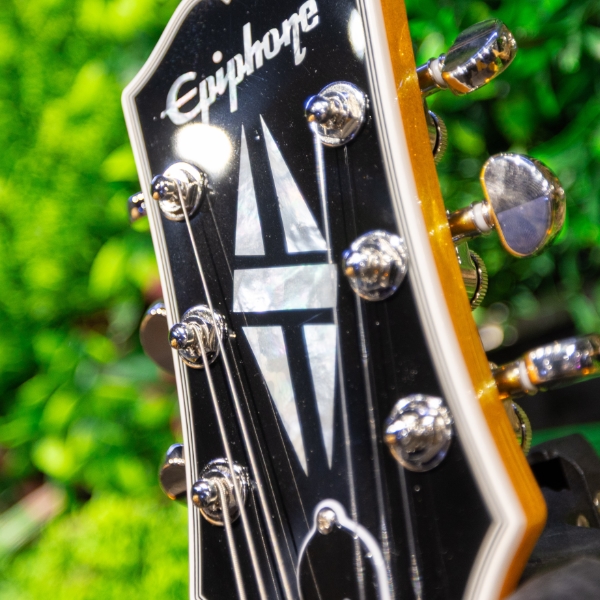 Epiphone Futura Les Paul Custom 2 Epiphone Futura Les Paul Custom 2