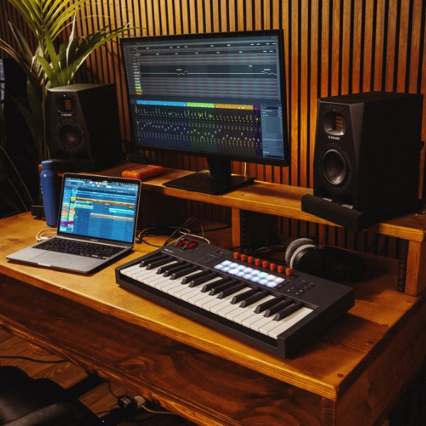 Placement_clavier_maitre_studio. Placement_clavier_maitre_studio.
