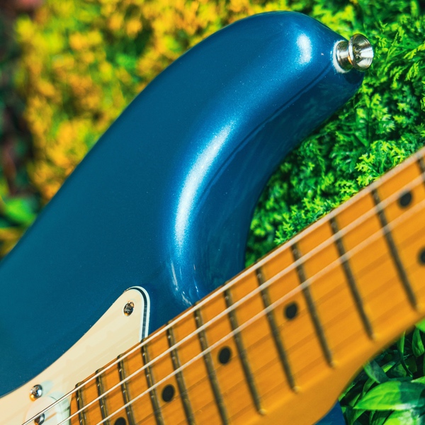 Fender American Pro Classic Blue_3