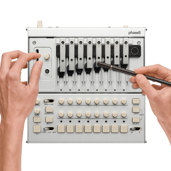 Synthe acoustique Korg Phase8
