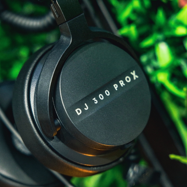 Beyerdynamic DJ 300 PRO X_4 Beyerdynamic DJ 300 PRO X_4
