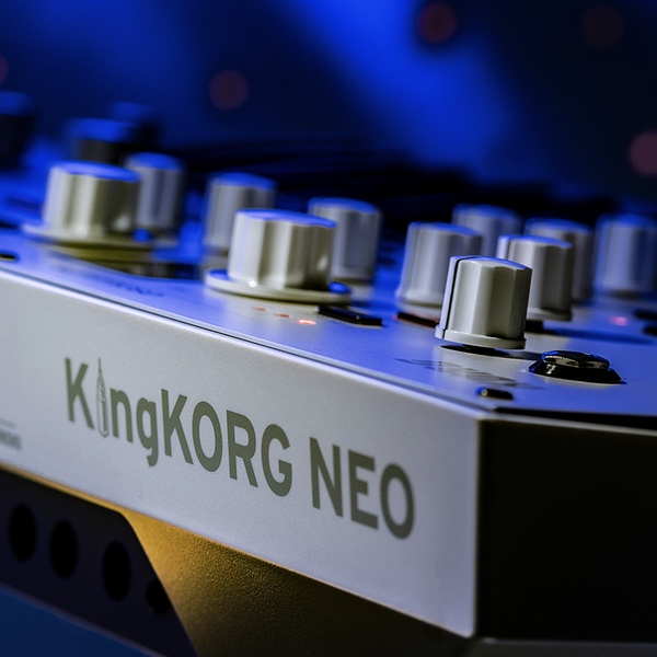 Synthe KingKorg Neo moteur XMT