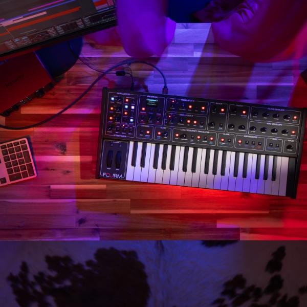 Synthe Fourm de Sequential en studio