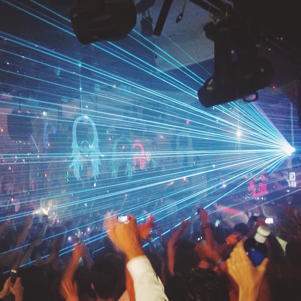 Laser en club