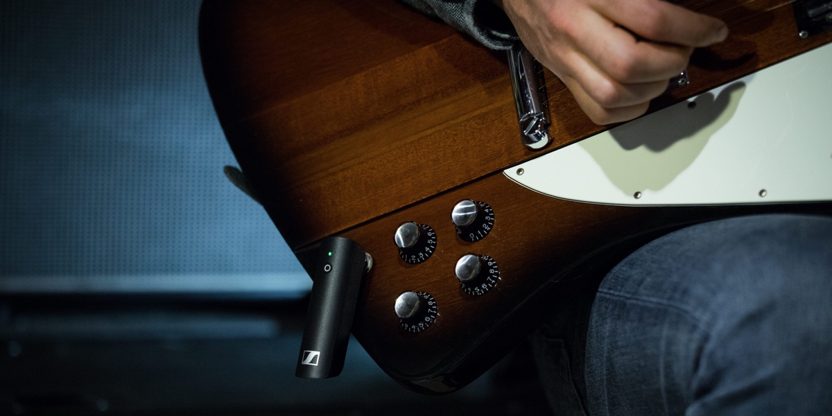 basse et autres instruments ANNNWZZD Système de Guitare Sans Fil avec Transmetteur,pour guitare rechargeable Guitare Sans Fil Emetteur Recepteur