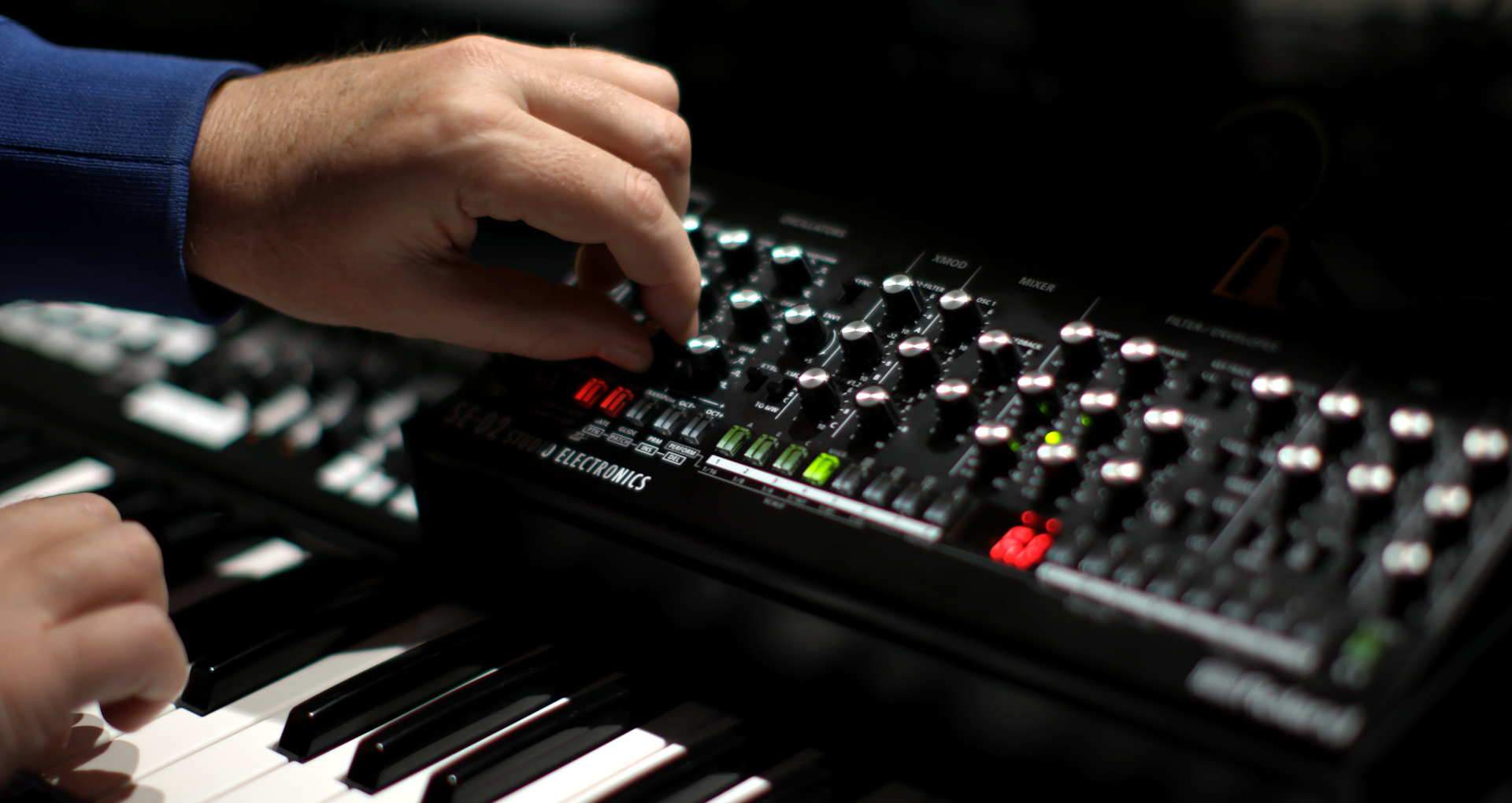 Roland SE-02