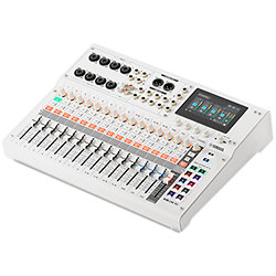QSC TouchMix-8 - Digital Mixing Desk SonoVente.com - en