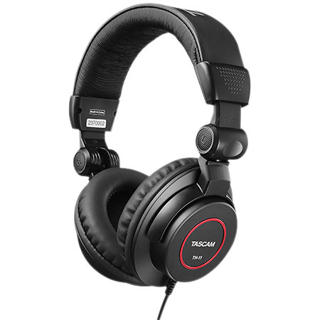 TH 11 Tascam