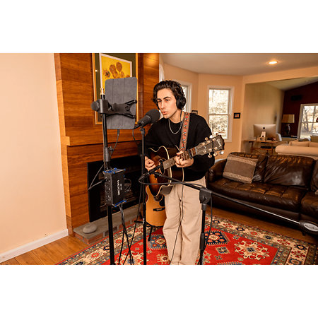 UAC-232 Interface Audio 32-Bit Float Zoom