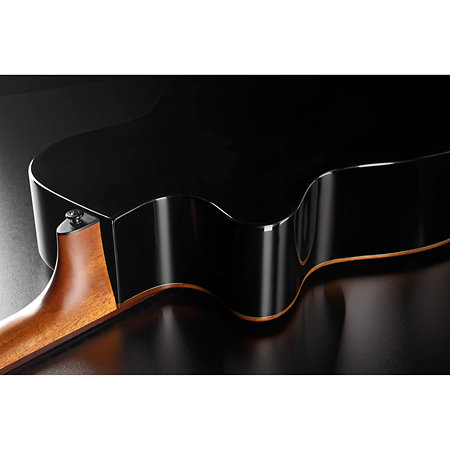 Tramontane 118 Auditorium Bevel Cutaway Electro Black LAG
