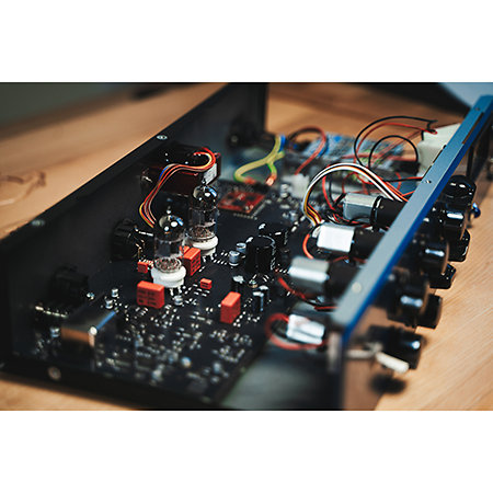 A4-1B  + Perpetual license for plugin Antelope Audio