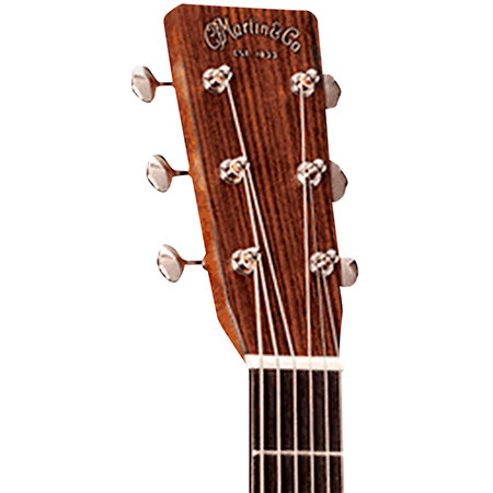 OM-28 Gloss Standard Series 2025 + Etui Martin Guitars