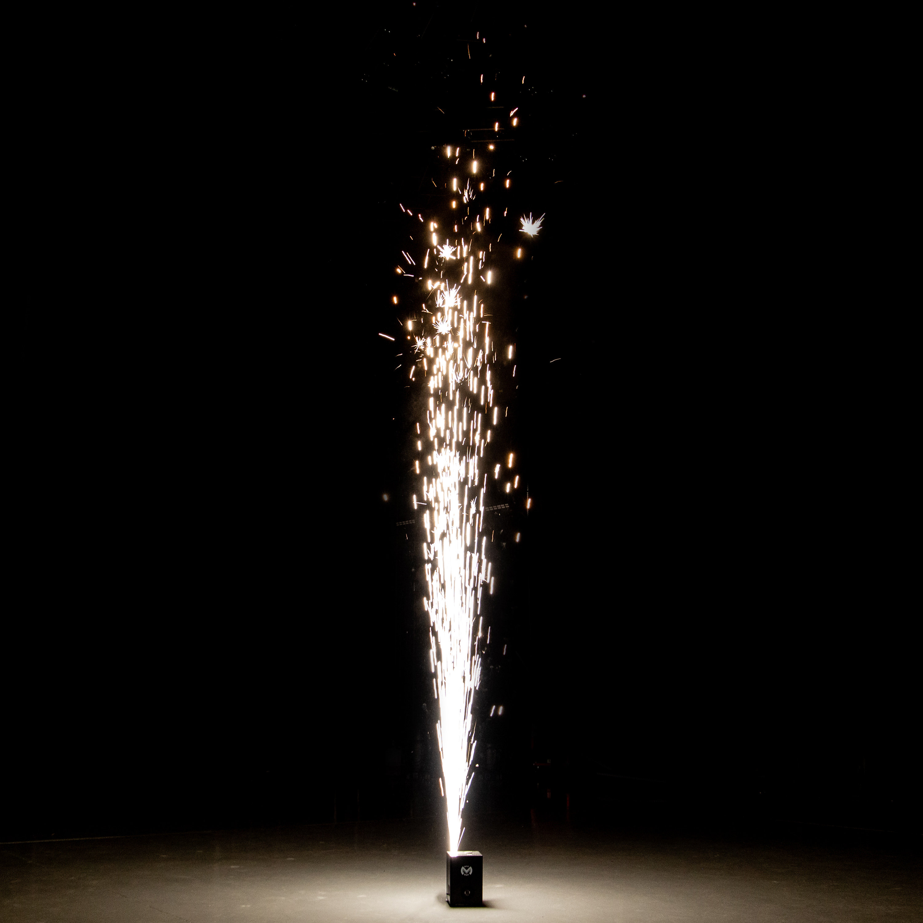 Mac Mah Pack 2x Mac Spark 300 + Recharges + Bag - Machine pyrotechnique ...