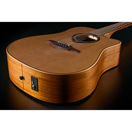 HV10-DCE HyVibe 10 Dreadnought Cutaway Electro + Housse LAG