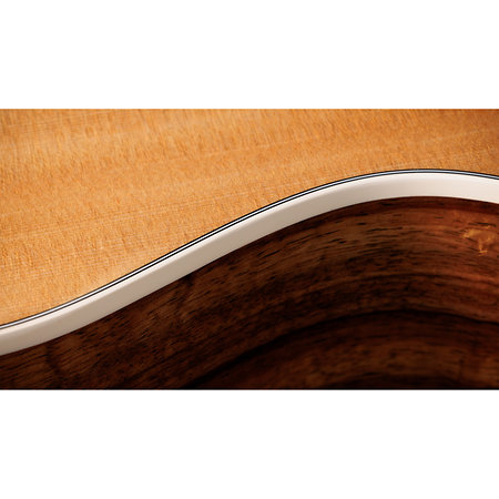 214ce-K DLX + Etui Taylor