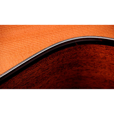 Legacy 514ce Limited Edition + Etui Taylor