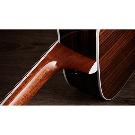 Legacy 810e Limited Edition + Etui Taylor