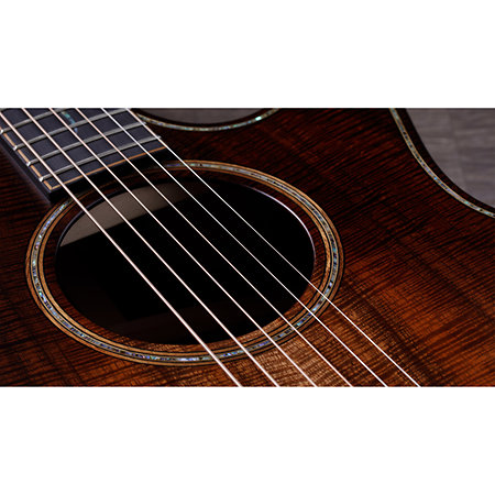 Builder's Edition K24ce +Etui Taylor