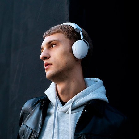 S-80 White V-MODA