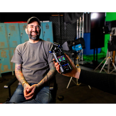 H5 Studio Zoom