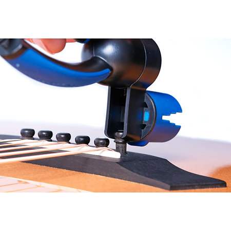 MN223 Grip One All in One String Winder avec pince et retrait pin MusicNomad