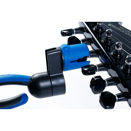 MN223 Grip One All in One String Winder avec pince et retrait pin MusicNomad