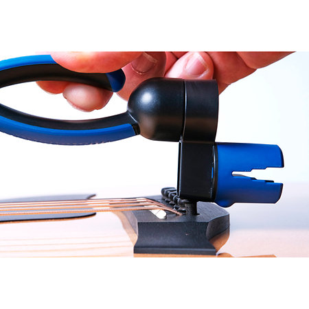 MN223 Grip One All in One String Winder avec pince et retrait pin MusicNomad