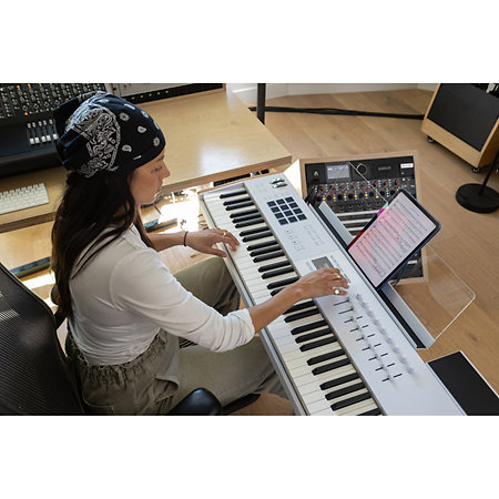 KeyLab MK3 88 White + Komplete 15 Ultimate upgrade Arturia