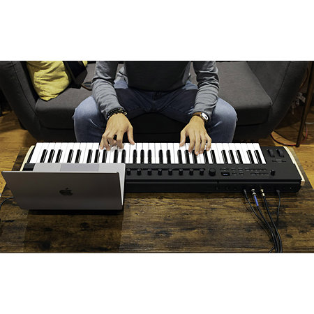 KeyStage 61 + Komplete 15 Standard Upgrade Korg