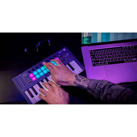 FLkey Mini + Komplete 15 Standard Upgrade Novation