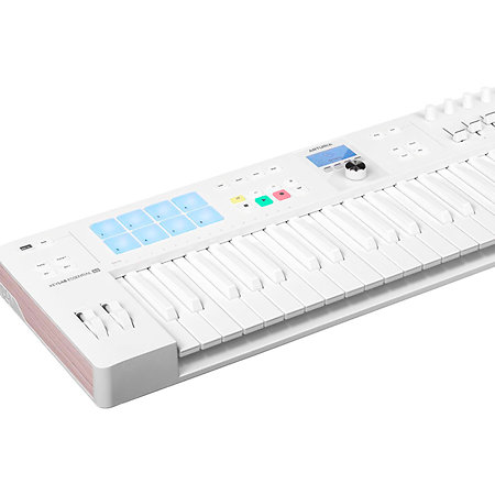 KeyLab Essential MK3 49 Alpine White Limited Edition + Komplete 15 Standard Upgrade Arturia