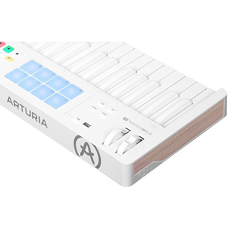 KeyLab Essential MK3 61 Alpine White Limited Edition + Komplete 15 Standard Upgrade Arturia