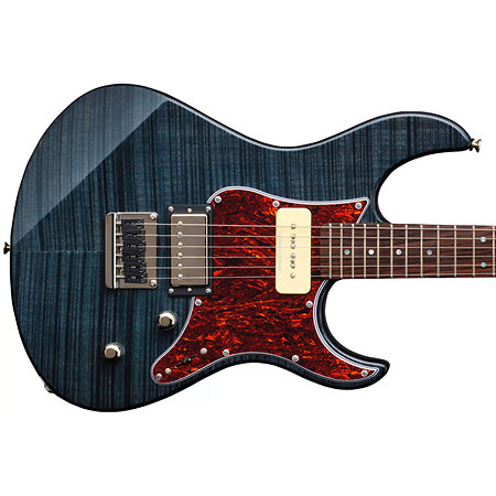 Pacifica PA611HFM Translucent Black Yamaha