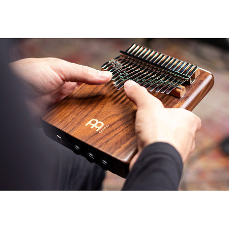 PKA17AW Kalimba Electro Acoustique 17 Notes - American Walnut Meinl