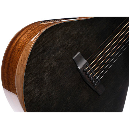 Modern Black Cort