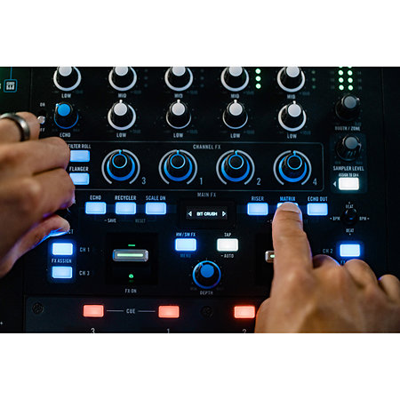 Pack Four + Flight Case Rane