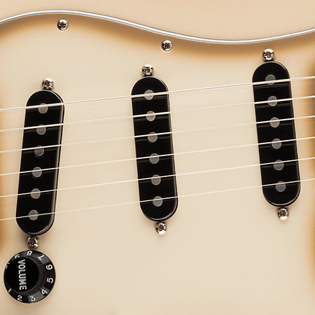 Pack Vintera II Stratocaster 70th Anniversary LTD Rosewood Antigua + Etui + Tone Master Pro + Câble Jack Mâle Mono Fender
