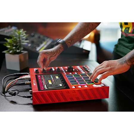 Pack MPC One+ + Rokit RP8 G5 (la paire) Akai