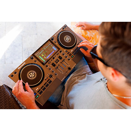 Pack Mixstream Pro Go + Enceinte e-GO Max Numark