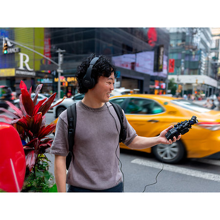 H6 Studio Zoom