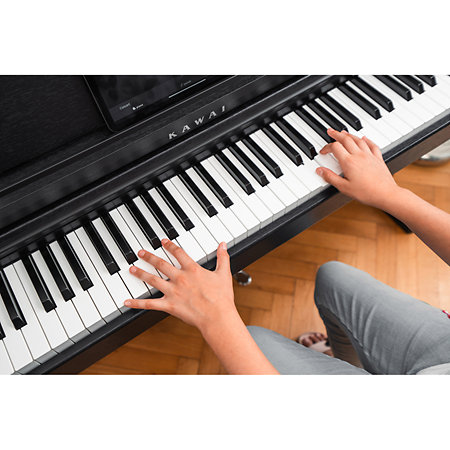 CX 202 Black Kawai