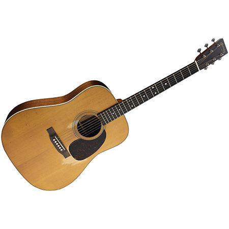 D-28 Street Legend + Etui Martin Guitars