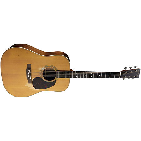 D-28 Street Legend + Etui Martin Guitars
